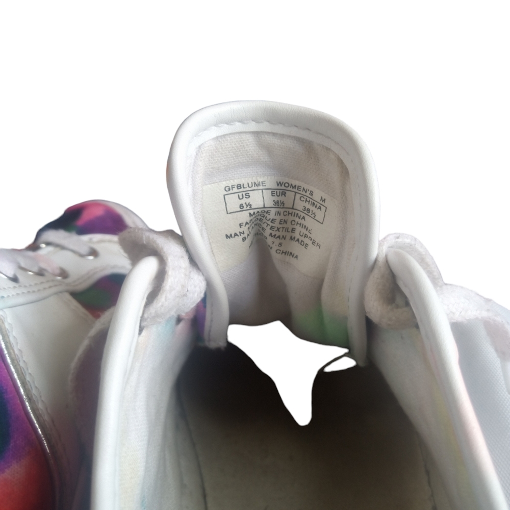 GUESS customized rainbow shows - Picture 7 of 8